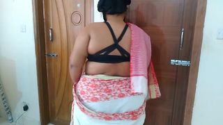 Indian sexy was cleaning the house when neighbor fiance saw her & hammered - Desi Sex Amatuer