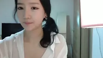 Korean Webcam Girl in White