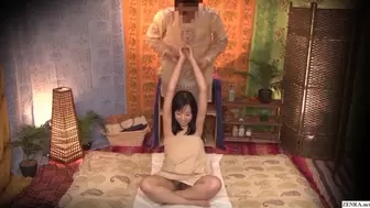 Voluptuous JAV star Shiori Tsukada Oriental massage towel fail