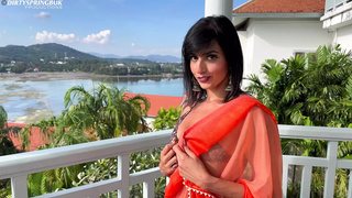 Aaliyah Yasin wants to go on holiday with you