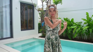 Petite Thai Gets Wrong Massage