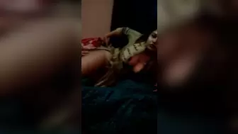 Desi bitch showing to boyfriend