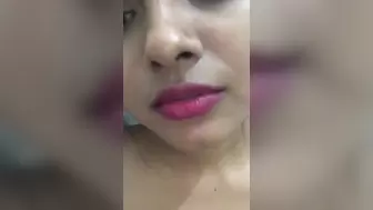 Ravishing Charming Indian Slut Showing and Rubbing Vagina